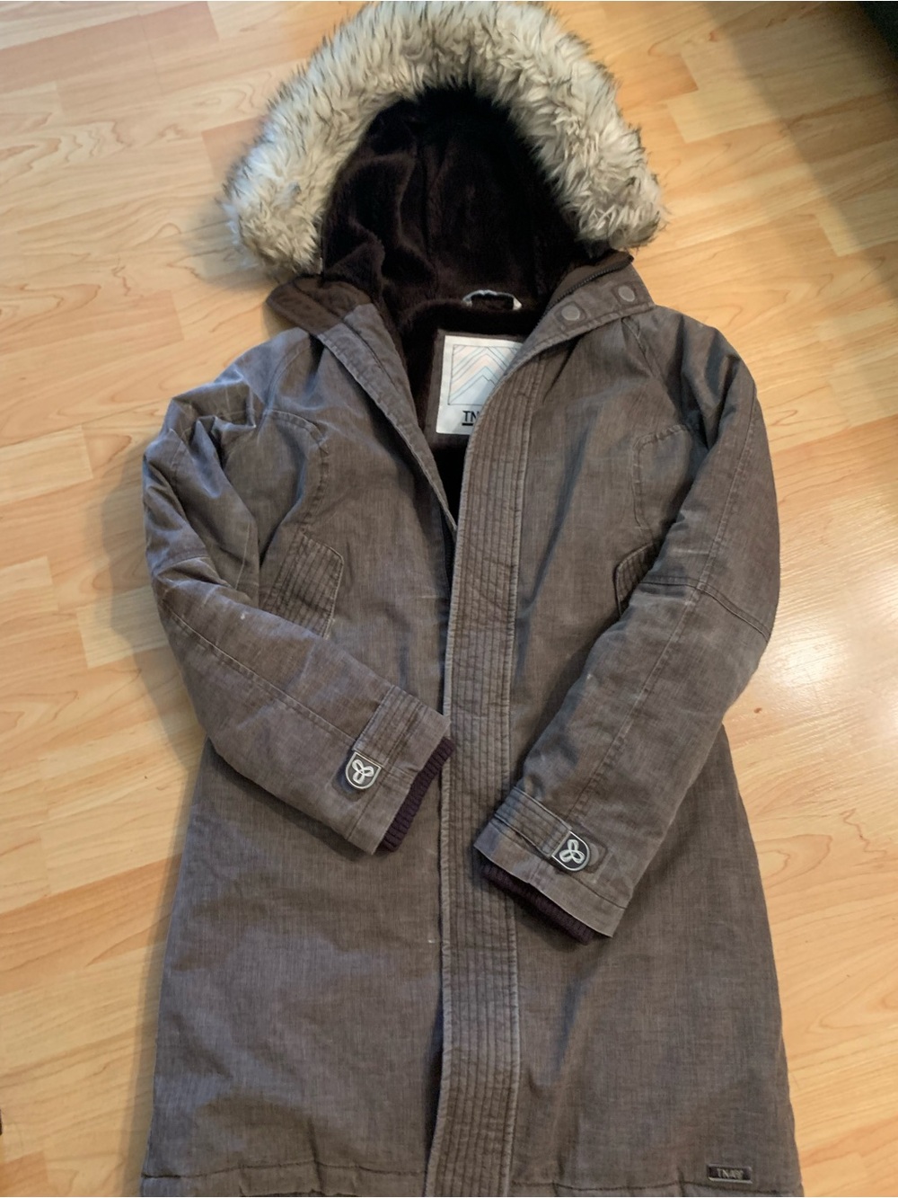 TNA Aritzia Aspen Parka Size Small